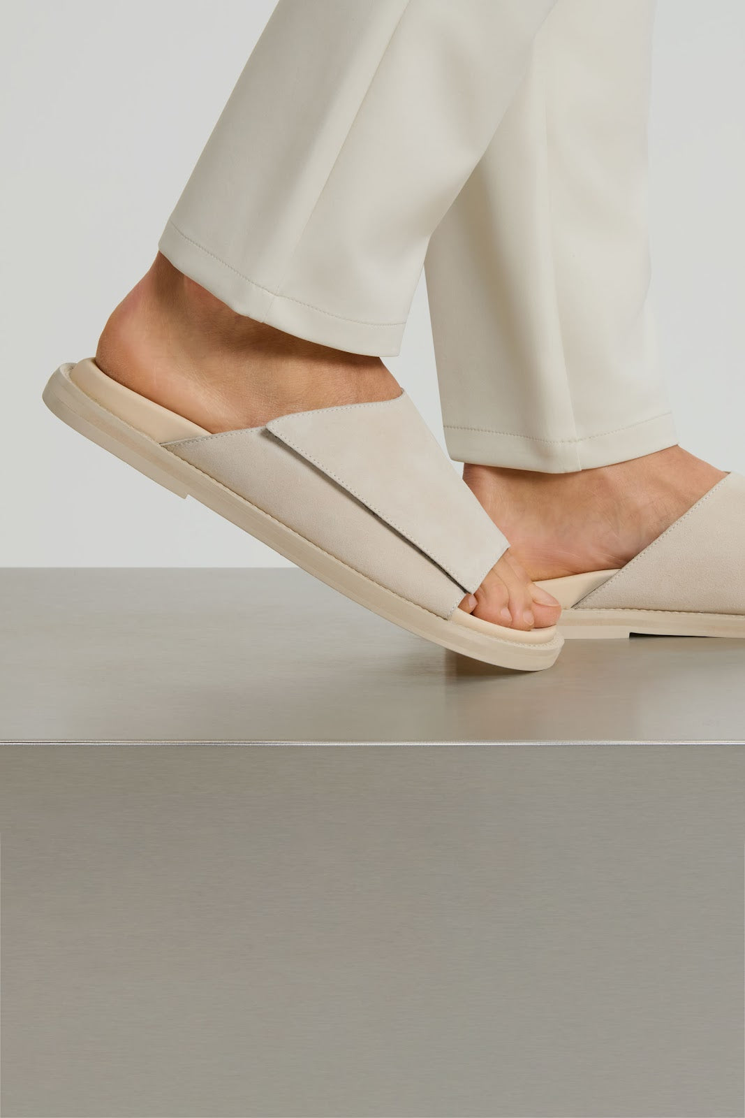 THE VINO SANDALS
