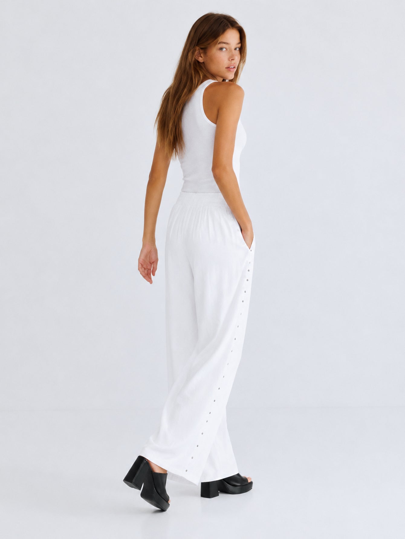 PANTALÓN ARMONIAS TEEN TACHUELAS