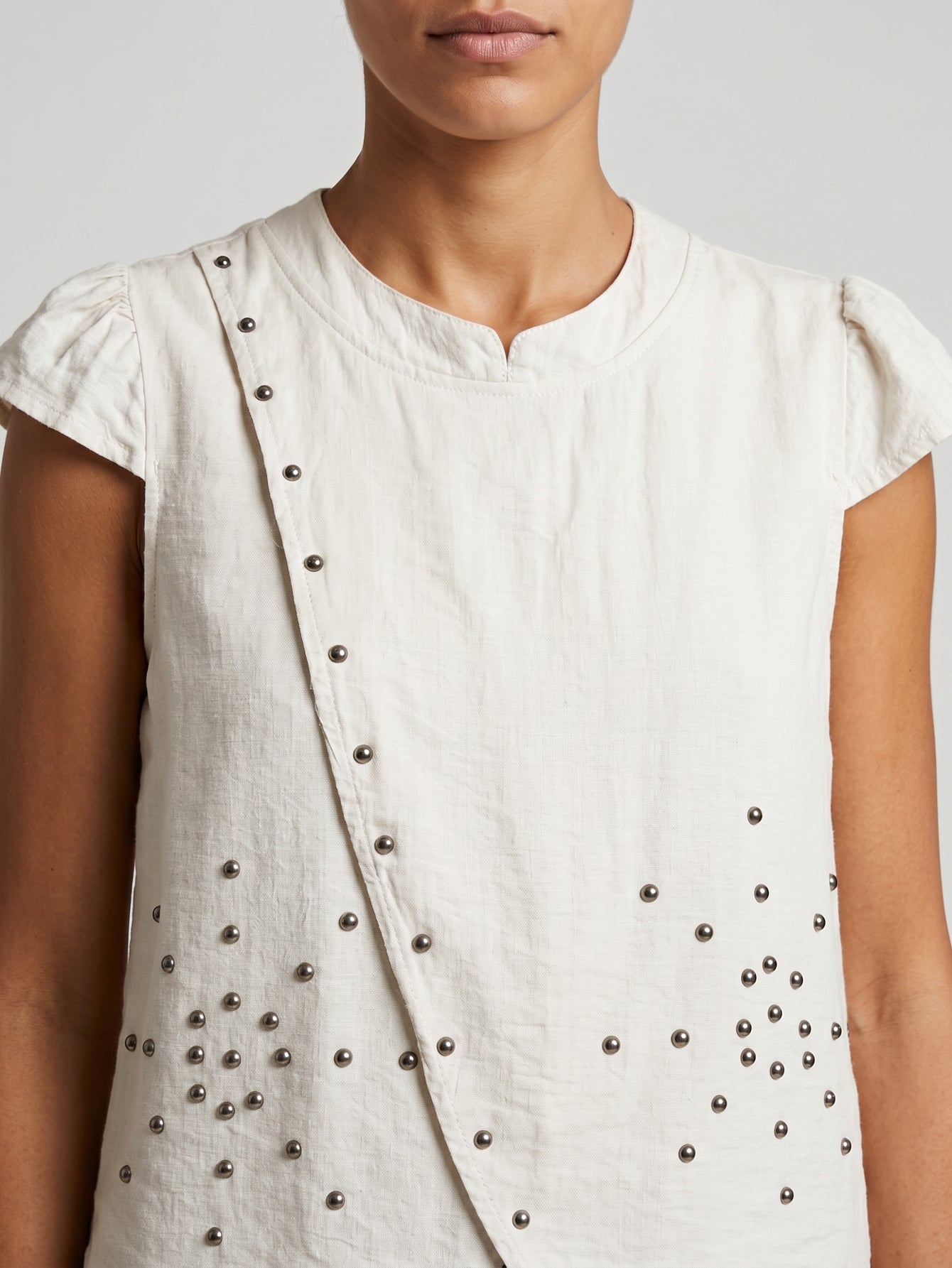 BLUSA ARMONIAS TEEN TACHUELAS