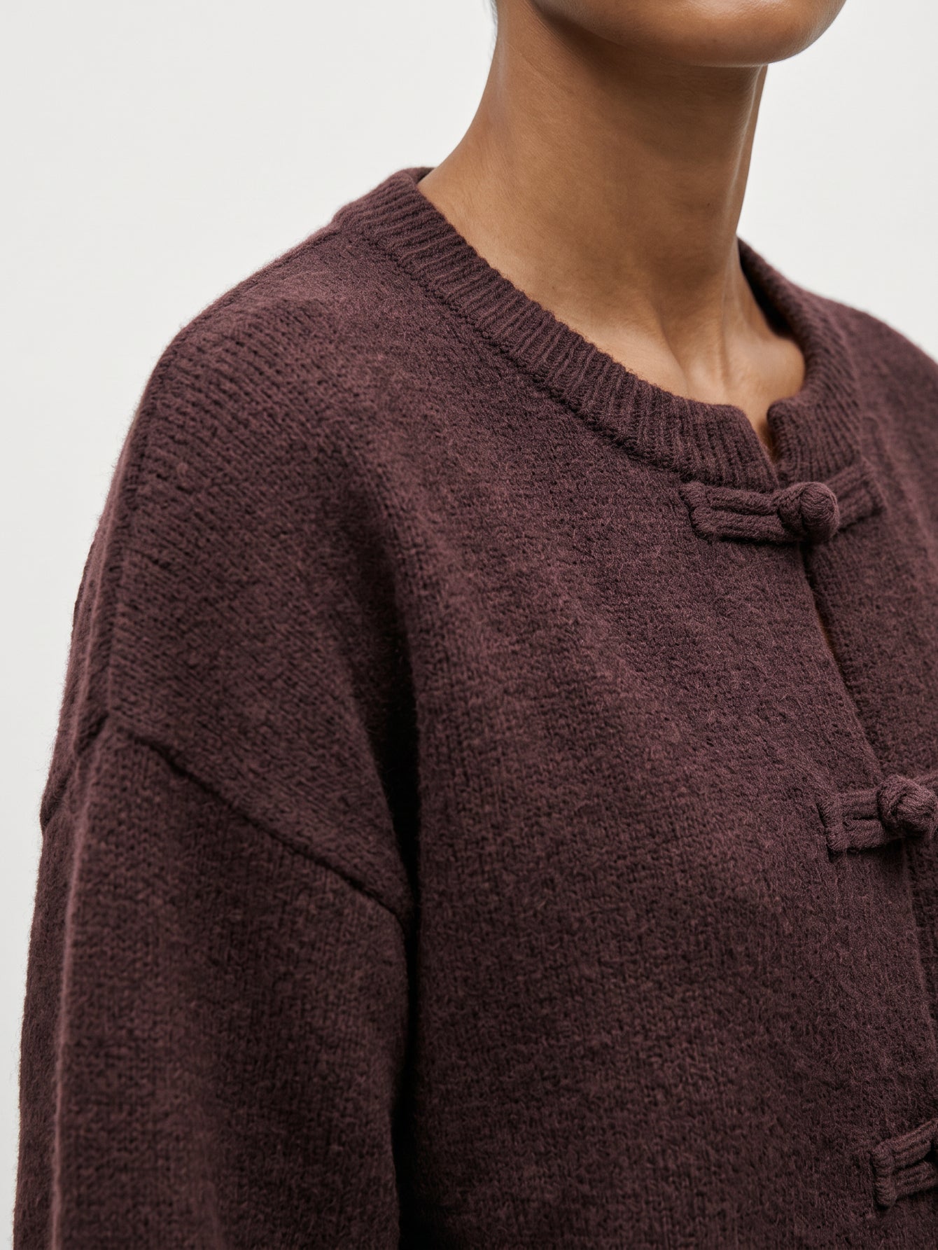 CHAQUETA ARMONIAS PREMIUM CIERRE ALAMARES